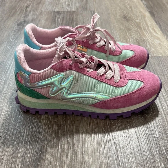 MARC JACOBS THE JOGGER ジョガー 37 Amazon.com: Marc Jacobs The Jogger Beige Multi EU 38 (US